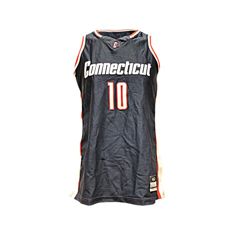 Sue Bird Autographed & Inscribed "2000 NCAA Champs" Game Used 2000 UConn Huskies Jersey (Sue Bird LOA) product image 2,