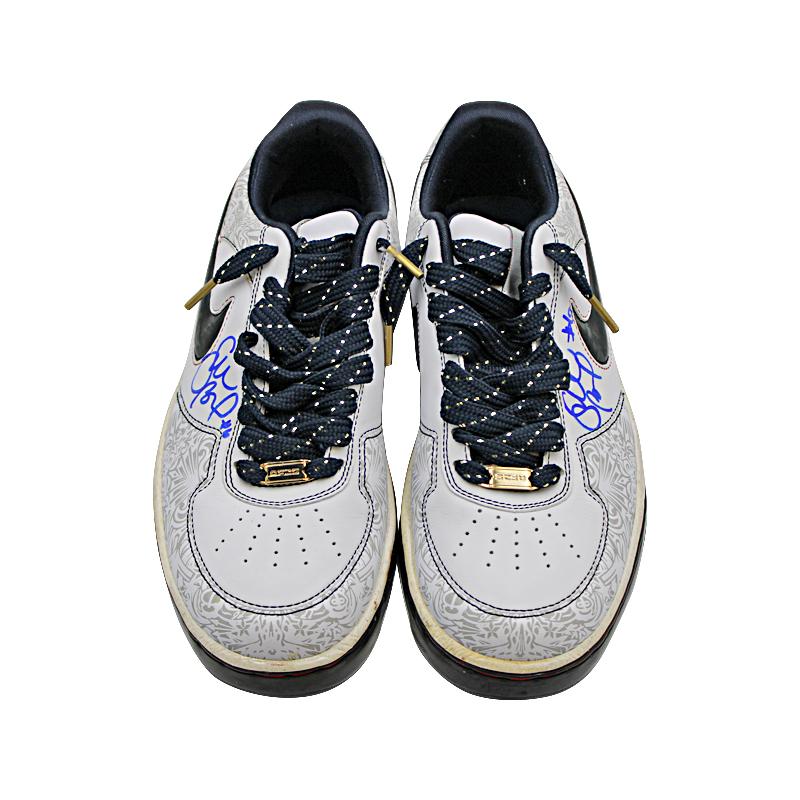 Sue Bird Autographed & Inscribed "#6" Team Issued USA Nike Sneakers Size 7 (Sue Bird LOA) product image 3, provided for