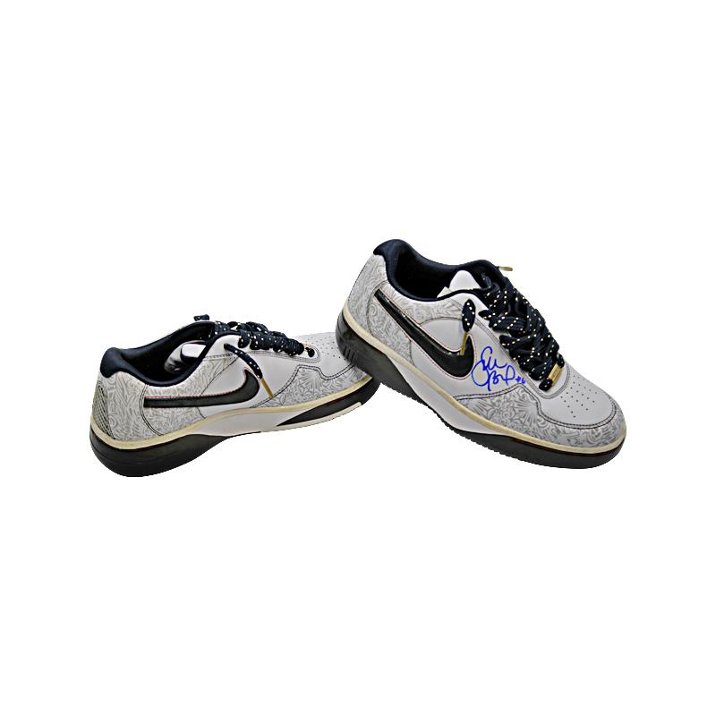 Sue Bird Autographed & Inscribed "#6" Team Issued USA Nike Sneakers Size 7 (Sue Bird LOA) product image 5, provided for