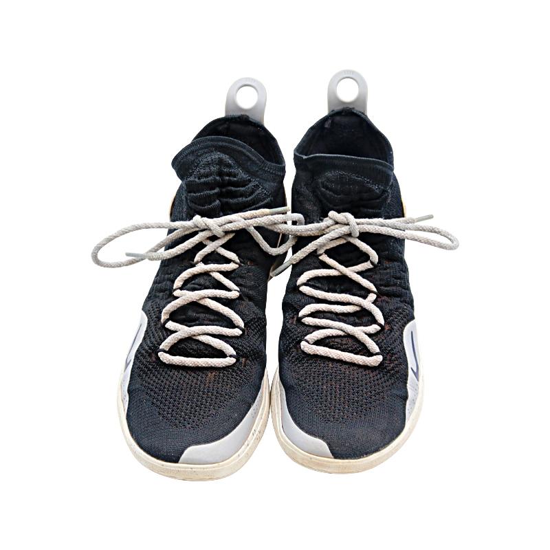 Aaron Boone New York Yankees Autographed 2020 Game Used Black/Gray Nike React Zoom Sneakers Shoes (CX Auth) product image 1,