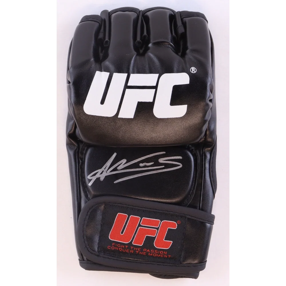 Amanda Nunes Signed Glove product image 1, provided for visual reference and product detail review