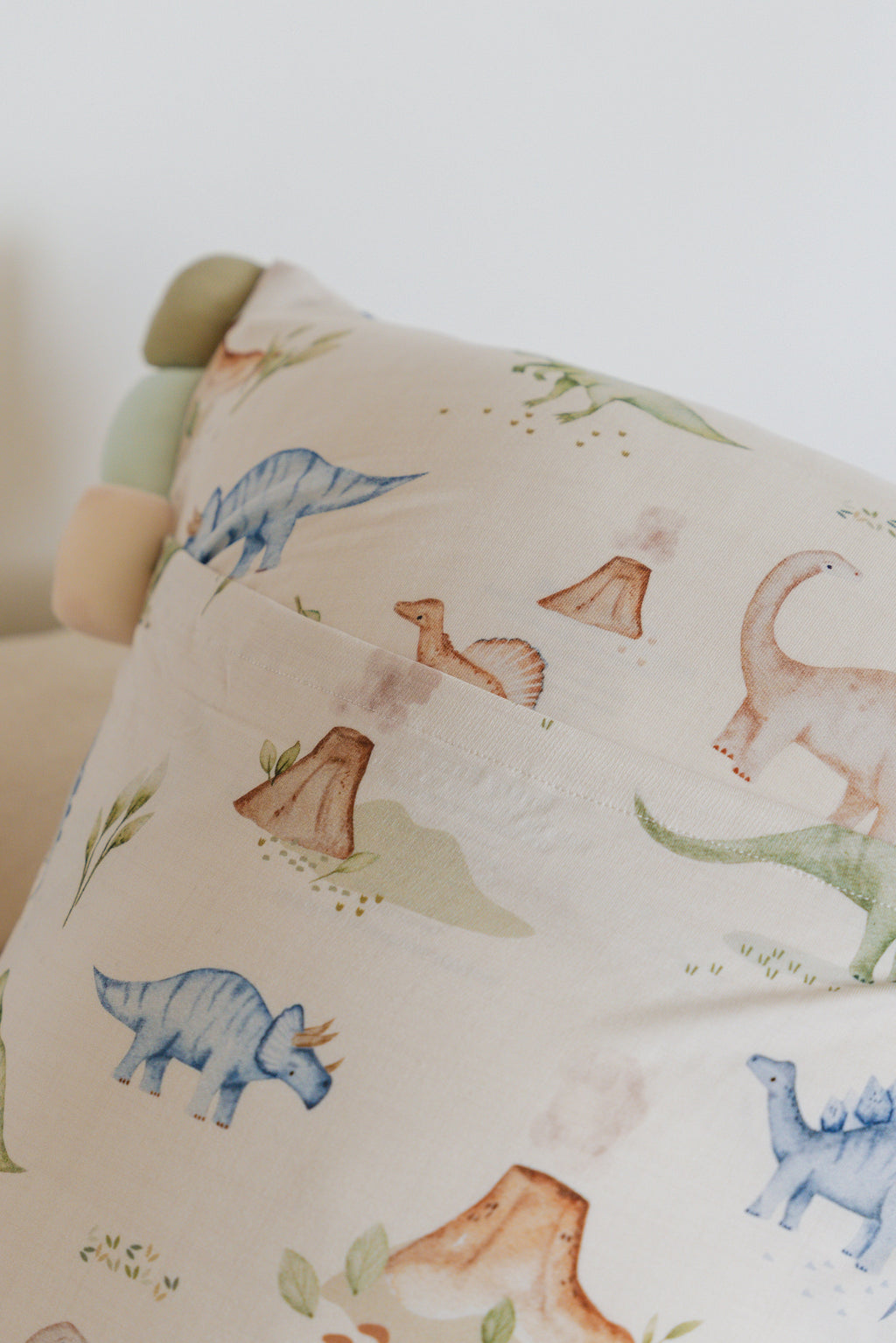 [Bamboo Pillow] - Dino Land Quest