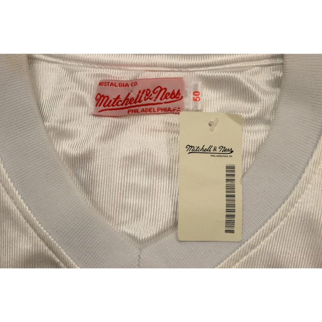 Jim McMahon Chicago Bears 1985 White Jersey Size 50 product image 3, provided for visual reference and product detail review