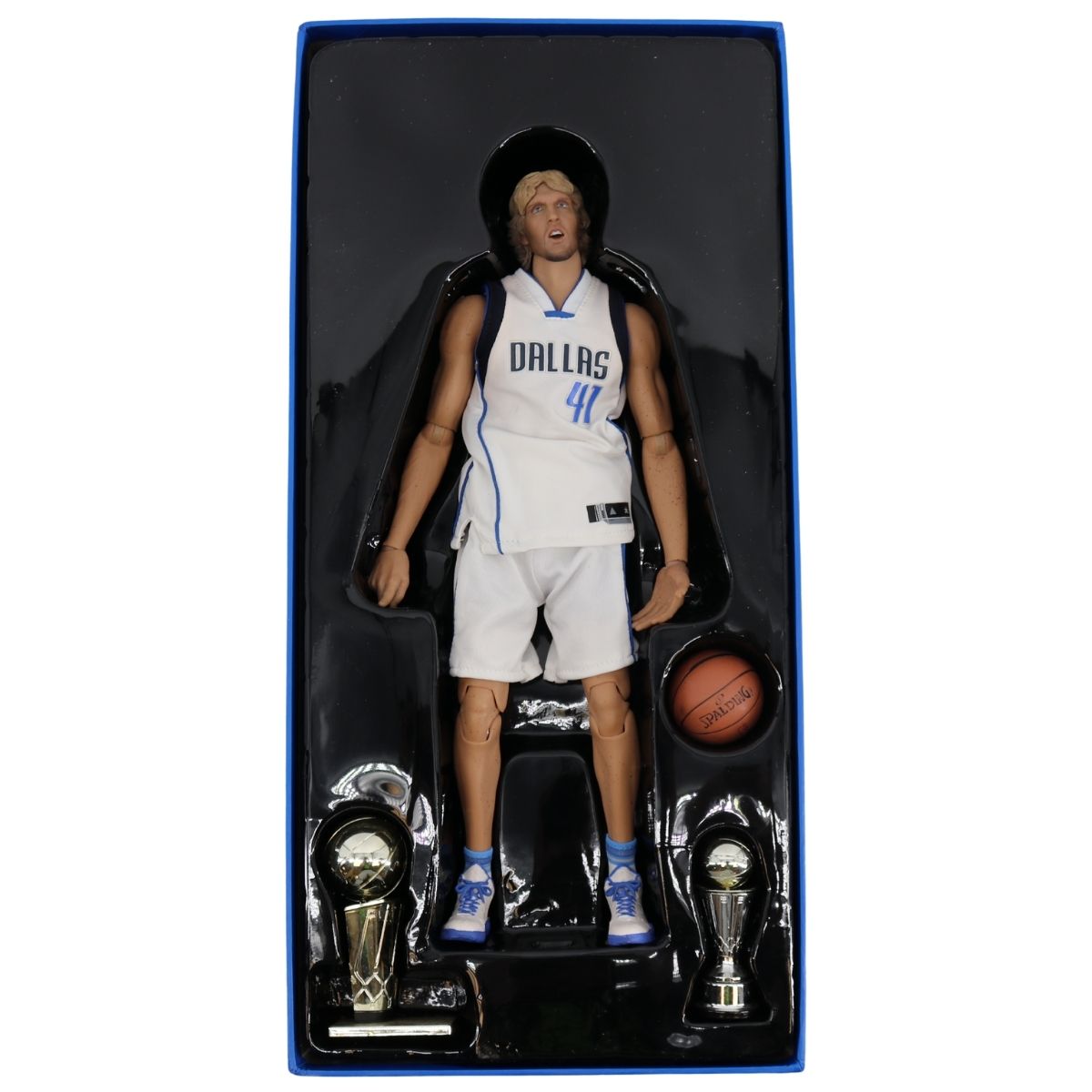 Dirk Nowitzki Dallas Mavericks Enterbay NBA Real Masterpiece 1:6 Action Figure product image 2, provided for visual