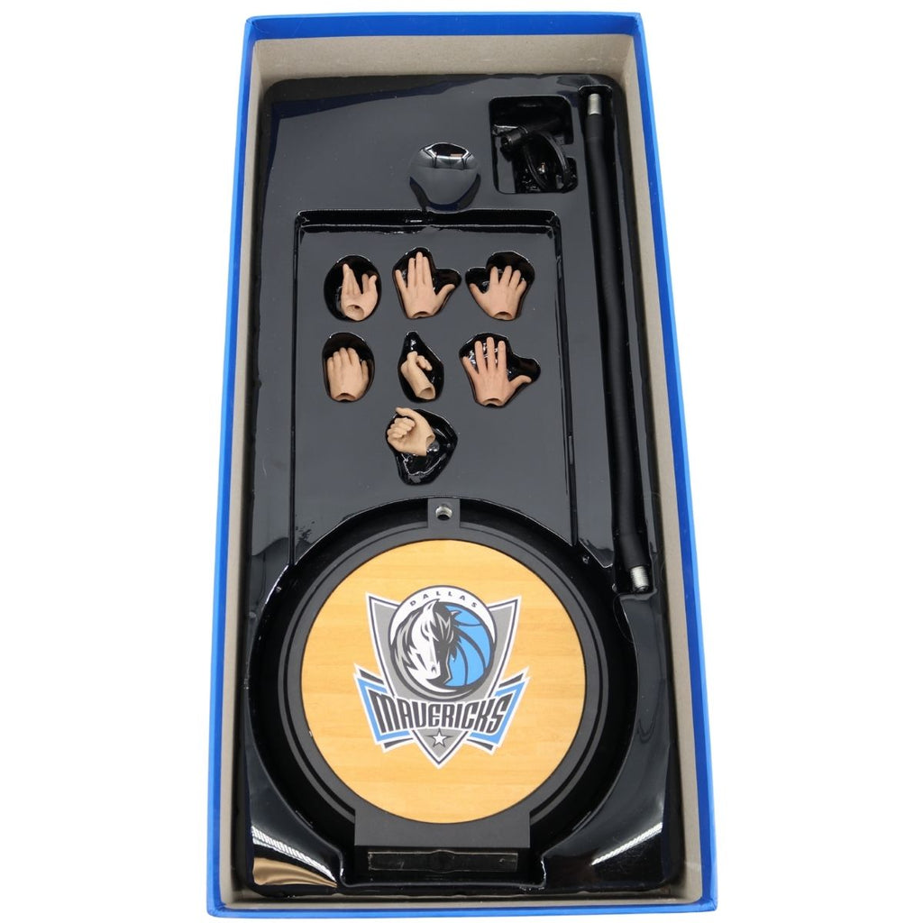 Dirk Nowitzki Dallas Mavericks Enterbay NBA Real Masterpiece 1:6 Action Figure product image 3, provided for visual