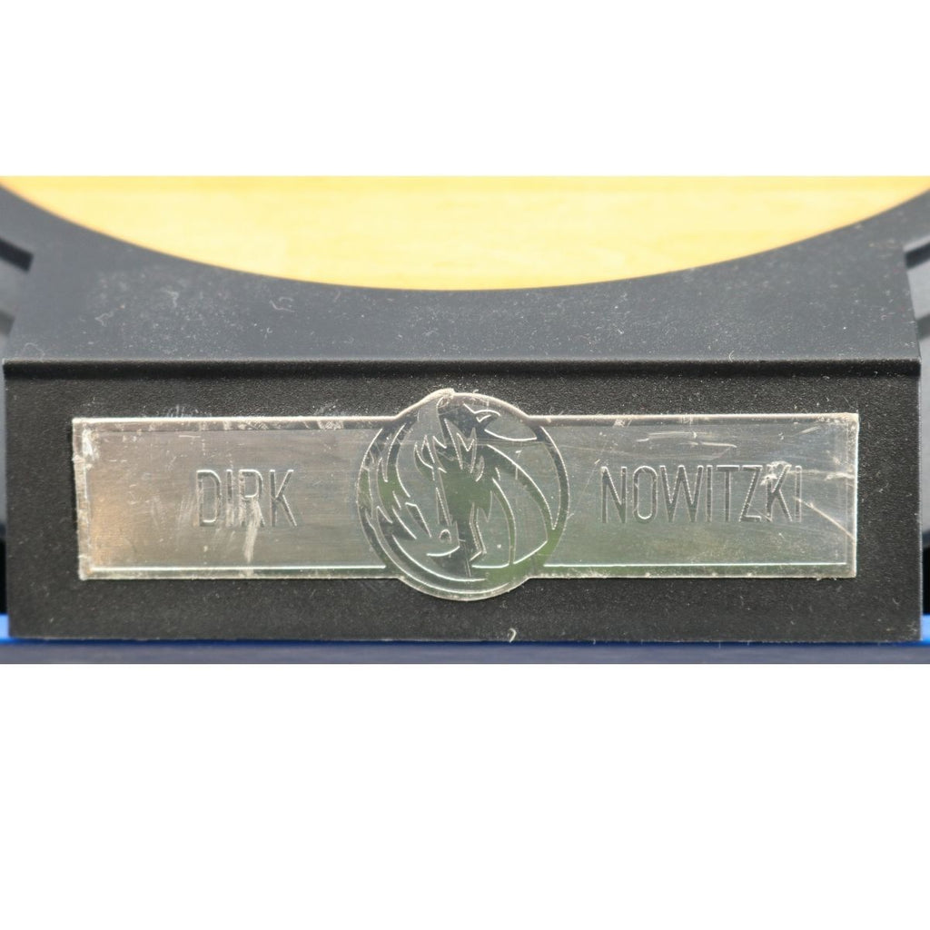 Dirk Nowitzki Dallas Mavericks Enterbay NBA Real Masterpiece 1:6 Action Figure product image 4, provided for visual