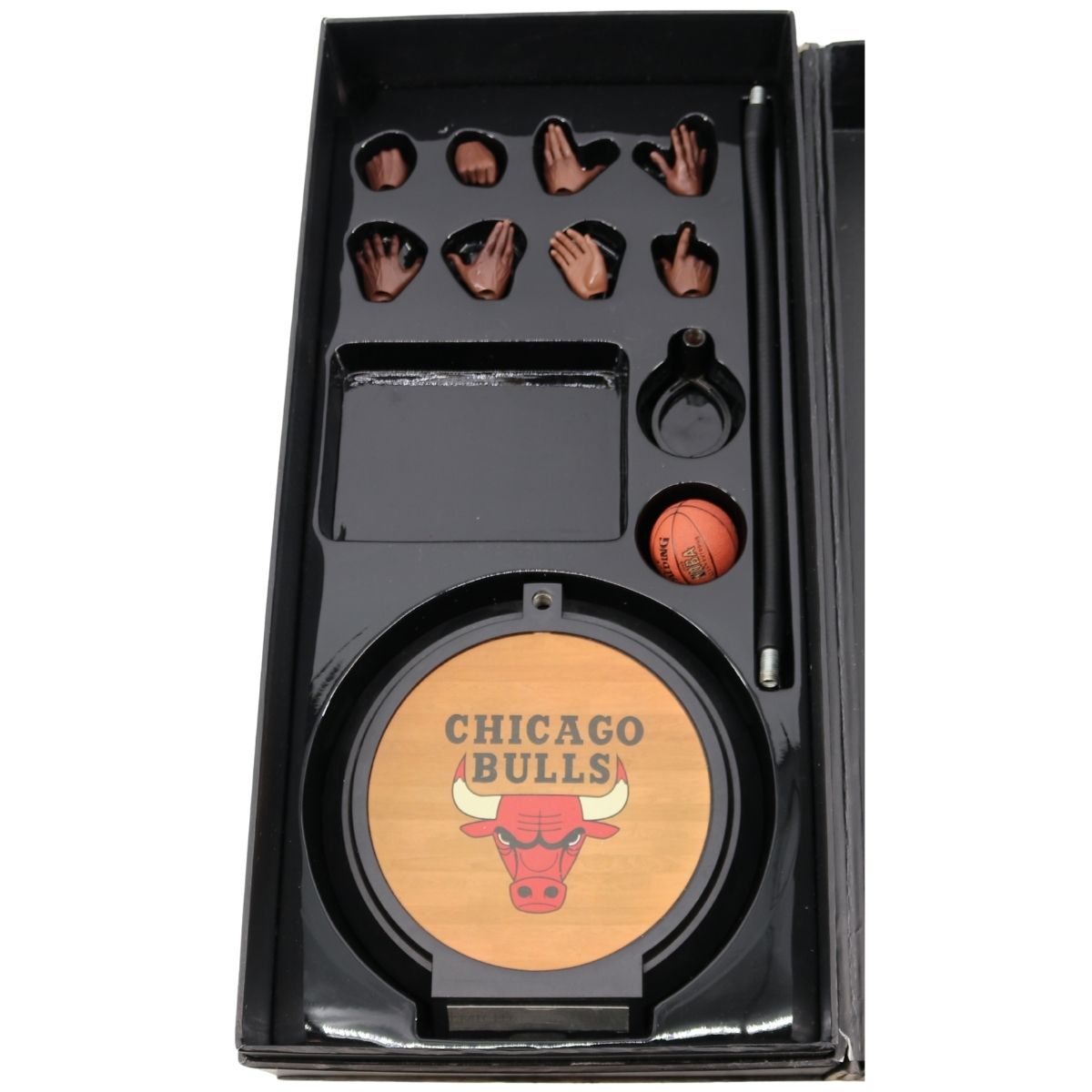 Michael Jordan Chicago Bulls Enterbay NBA Real Masterpiece 1:6 Action Figure-2 product image 3, provided for visual