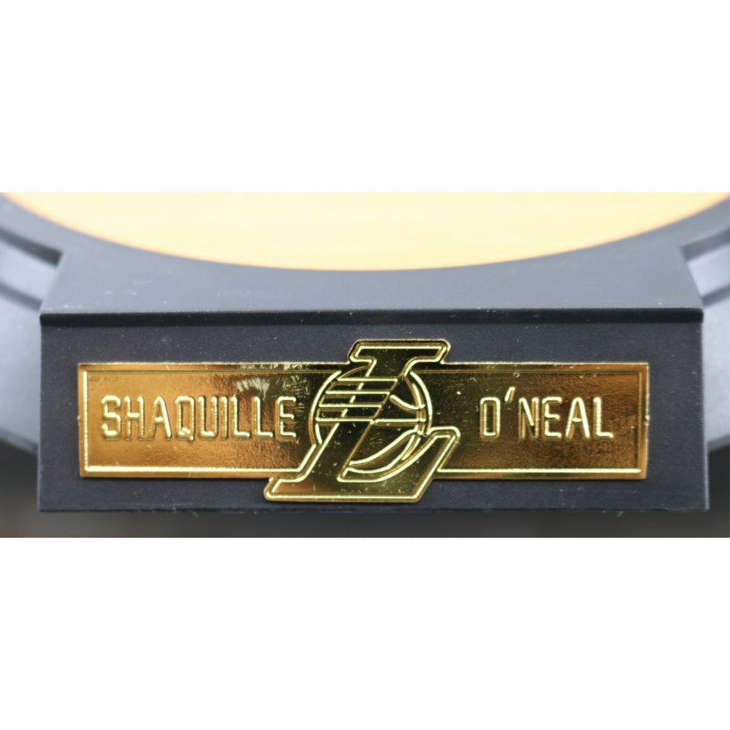 Shaquille O'Neal LA Lakers Enterbay NBA Real Masterpiece 1:6 Action Figure product image 3, provided for visual reference