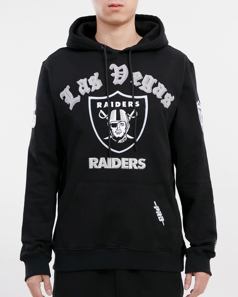 PRO STANDARD Men LAS VEGAS RAIDERS OLD ENGLISH LOGO PO HOODIE product image 1, provided for visual reference and product