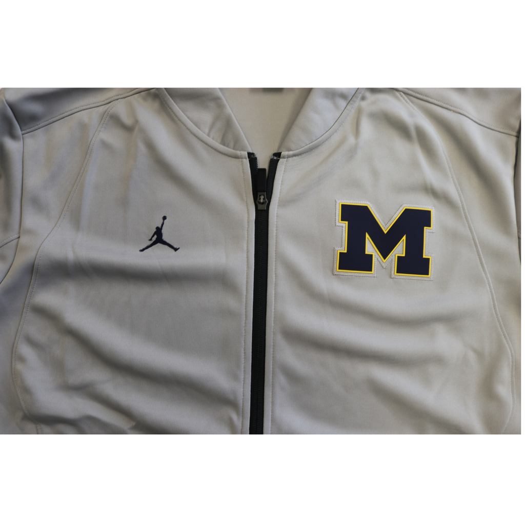 Nike Air Jordan Michigan Wolverines Blue Logo M Grey Zip-Up product image 2, provided for visual reference and product