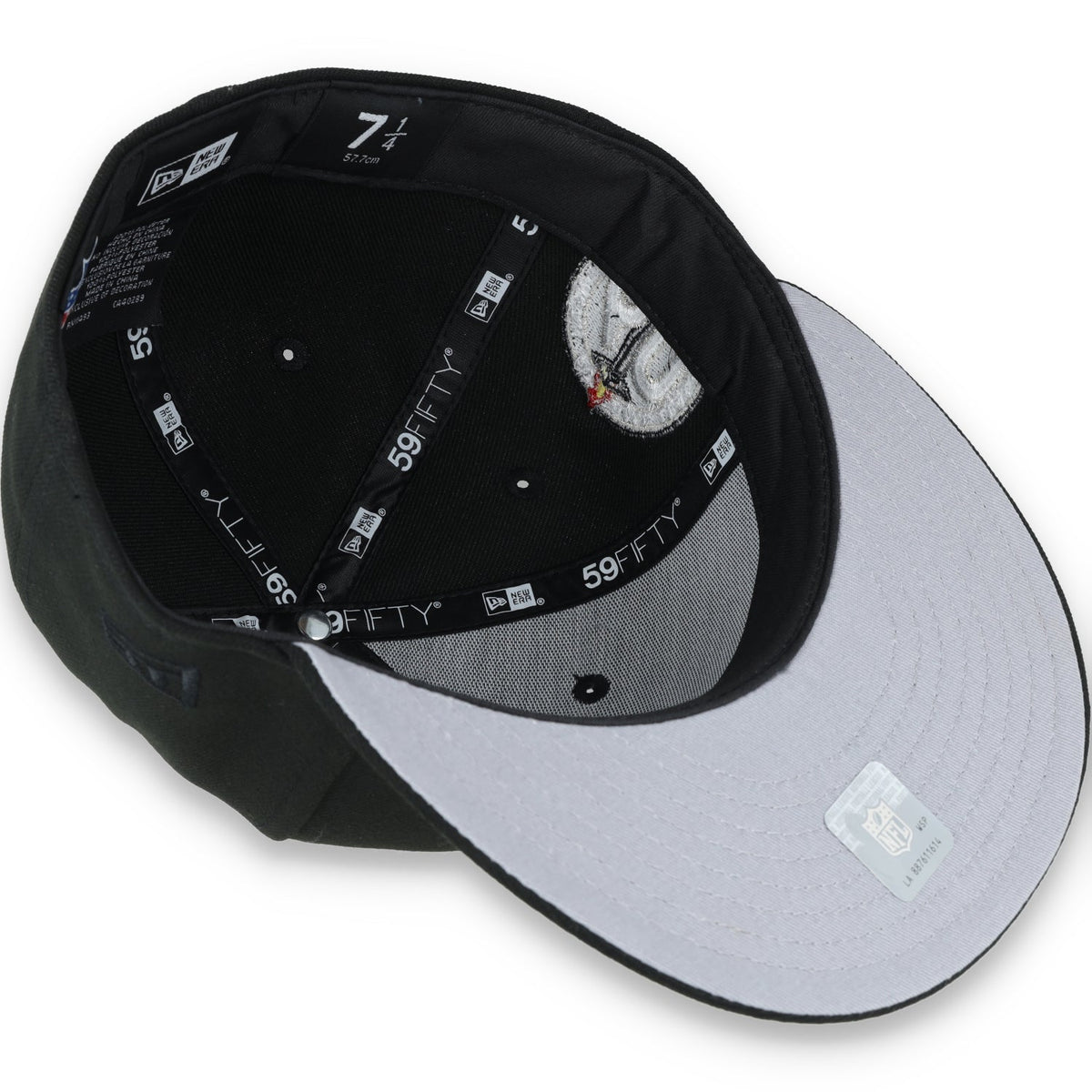 Las Vegas Raiders Shield 60th Anniversary Side Patch New Era 59Fifty Fitted-Black/White product image 8, provided for visual