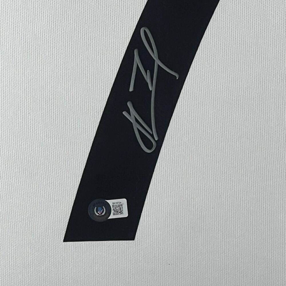Andriy Shevchenko Signed AC Milan 2002-2003 Framed Jersey product image 6, provided for visual reference and product detail