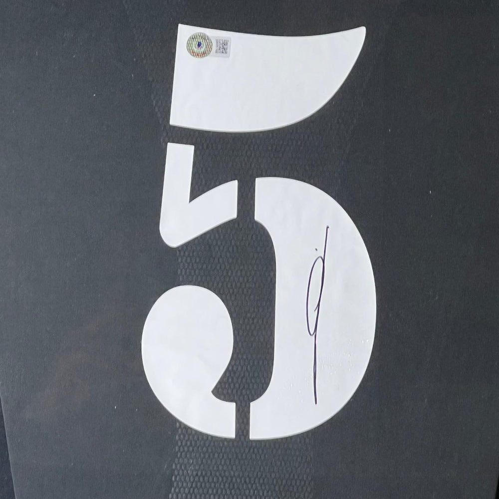 Zinedine Zidane Signed Real Madrid 2001-2003 Framed Jersey product image 3, provided for visual reference and product detail