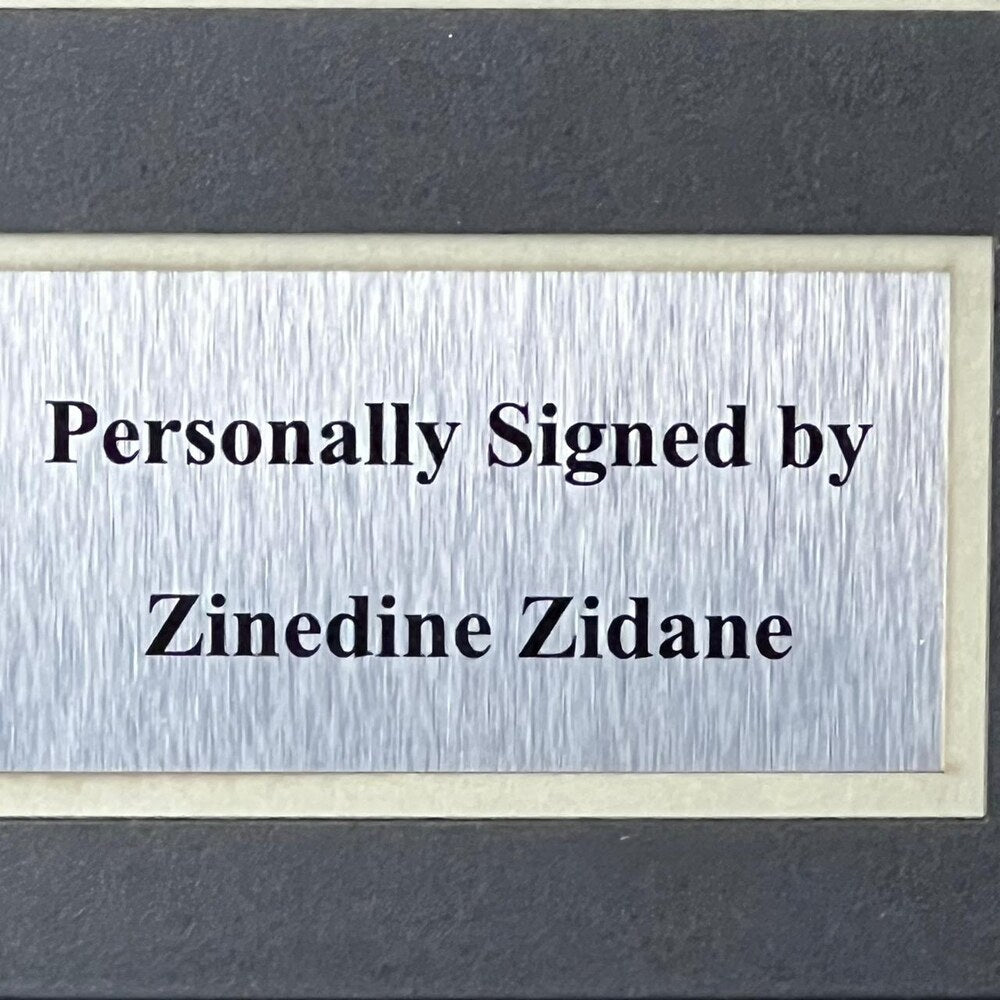 Zinedine Zidane Signed Real Madrid 2001-2003 Framed Jersey product image 5, provided for visual reference and product detail