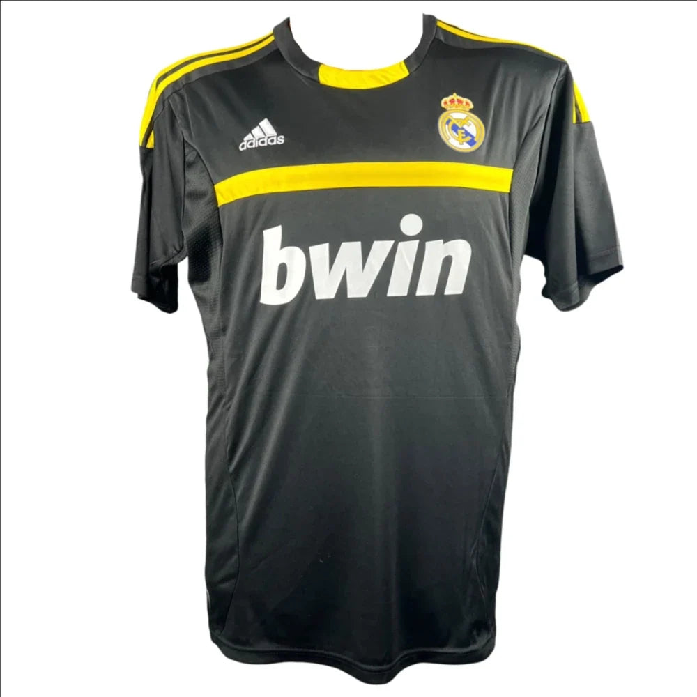 Iker Casillas Signed Real Madrid 2011-2012 Jersey product image 2, provided for visual reference and product detail review