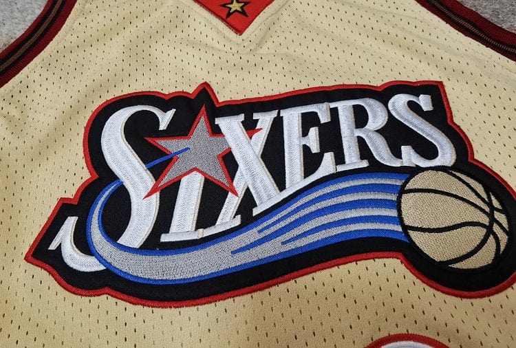 Allen Iverson Philadelphia 76ers 1997/98 Hardwood Classics product image 5