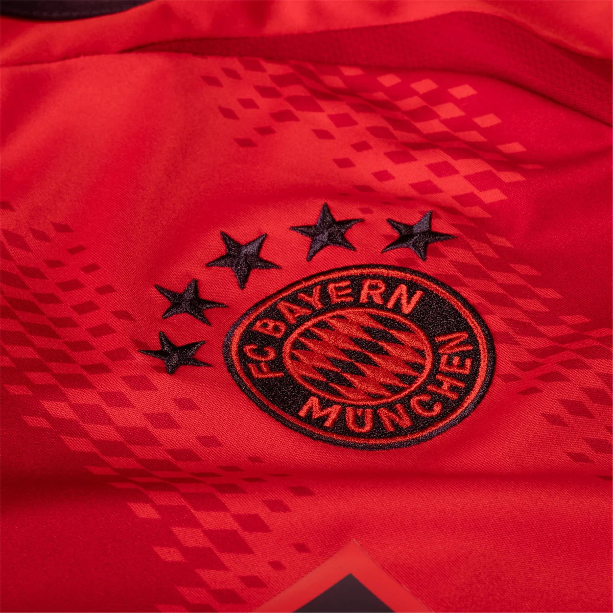 Adidas Men FC Bayern Munich Home Jersey Stadium 24/25 product image 3, provided for visual reference and product detail
