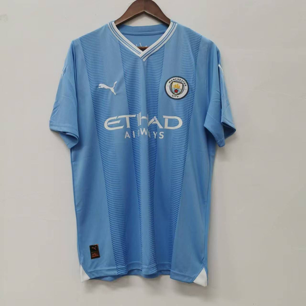 Manchester City Home Jersey 2023/24 With RODRIGO 16 Soccer product image 2