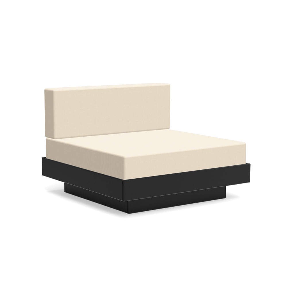 Platform One Outdoor Lounge