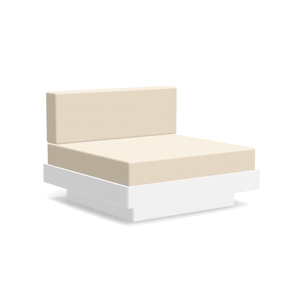 Platform One Outdoor Lounge