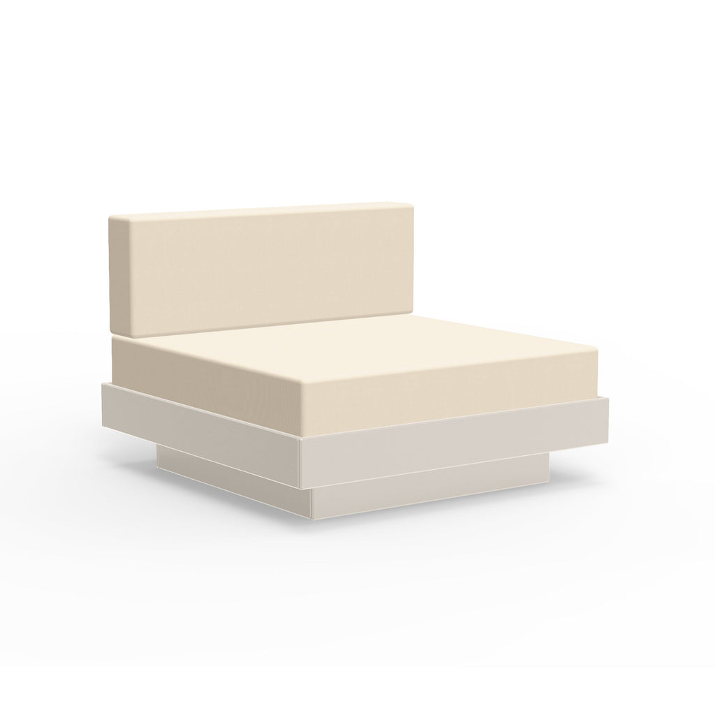 Platform One Outdoor Lounge