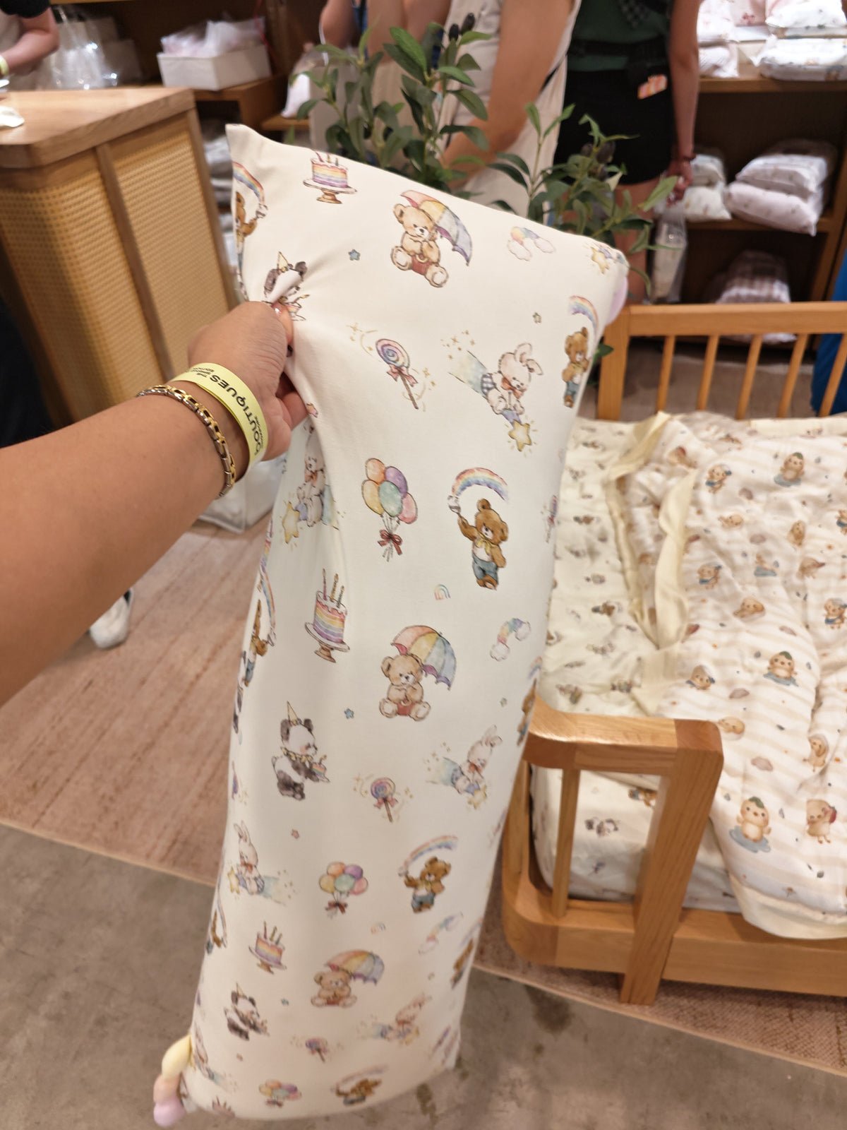 [Bamboo Pillow] - Rainbow Dreamland