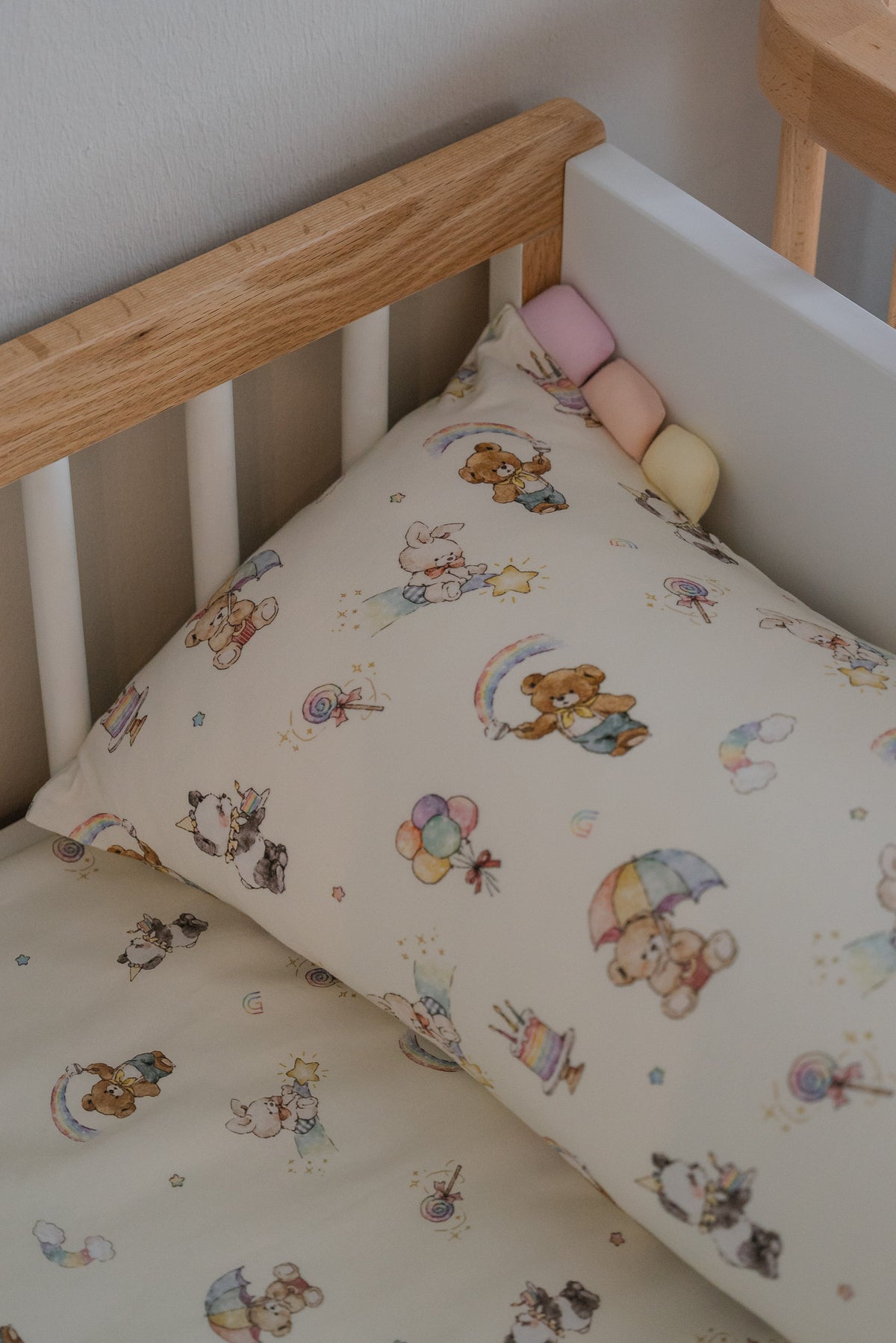 [Bamboo Pillow] - Rainbow Dreamland
