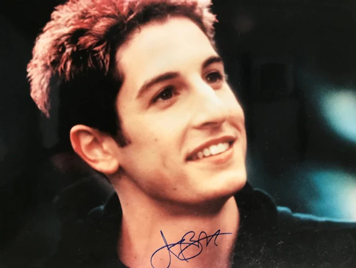 Jason Biggs Signed 8x10 Celebrity Photo product image 1, provided for visual reference and product detail review